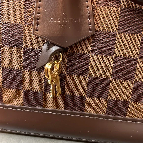 Louis Vuitton Alma PM Damier Ebene! ♥️ - Picture 3 of 15